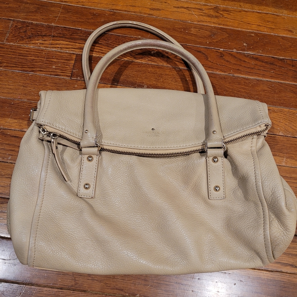 Kate spade large cobble hill Leslie in beige